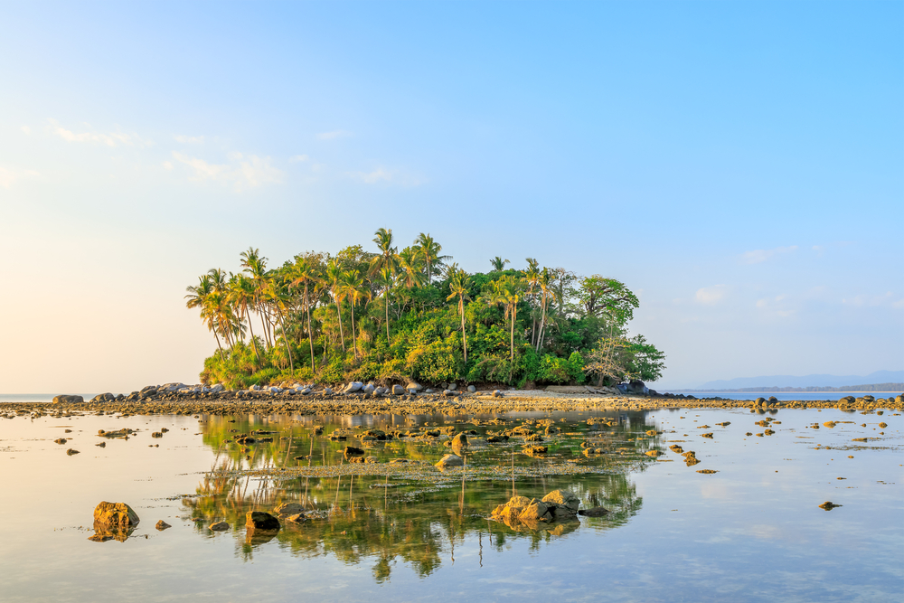 Thailand closes Koh Pling Island due to coral bleaching