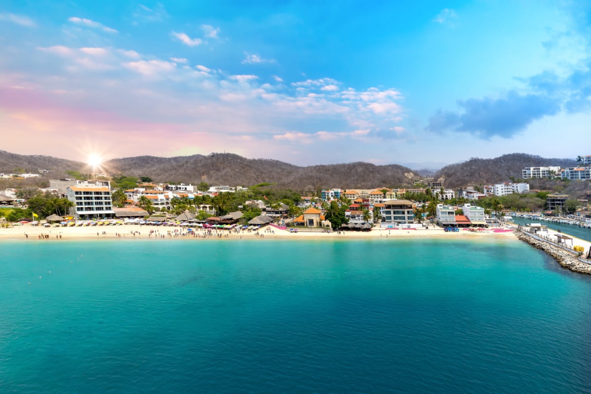 Huatulco, Mexico coastline on nice day